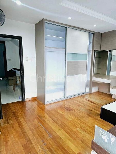 Room (Landed) for Rent in  Ah Soo Walk - Image 3